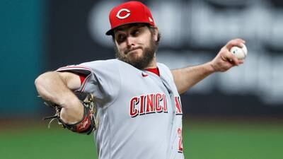 Reds’ Miley throws no-hitter against Cleveland 