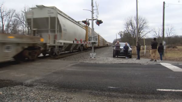I-TEAM: Blocked rail crossing traps members of local community in neighborhood several times a month