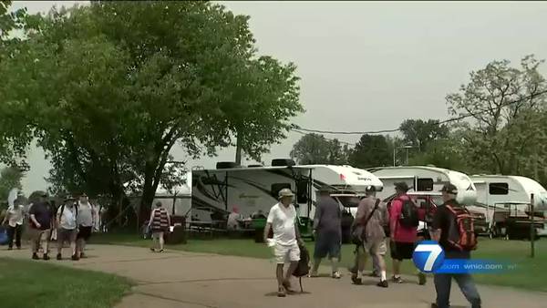 Thousands attend first day of Hamvention despite near-record temps