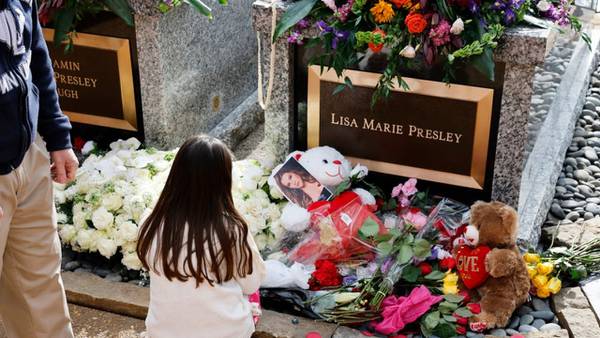 Lisa Marie Presley: Tributes flow for Elvis’ daughter at Graceland memorial service 