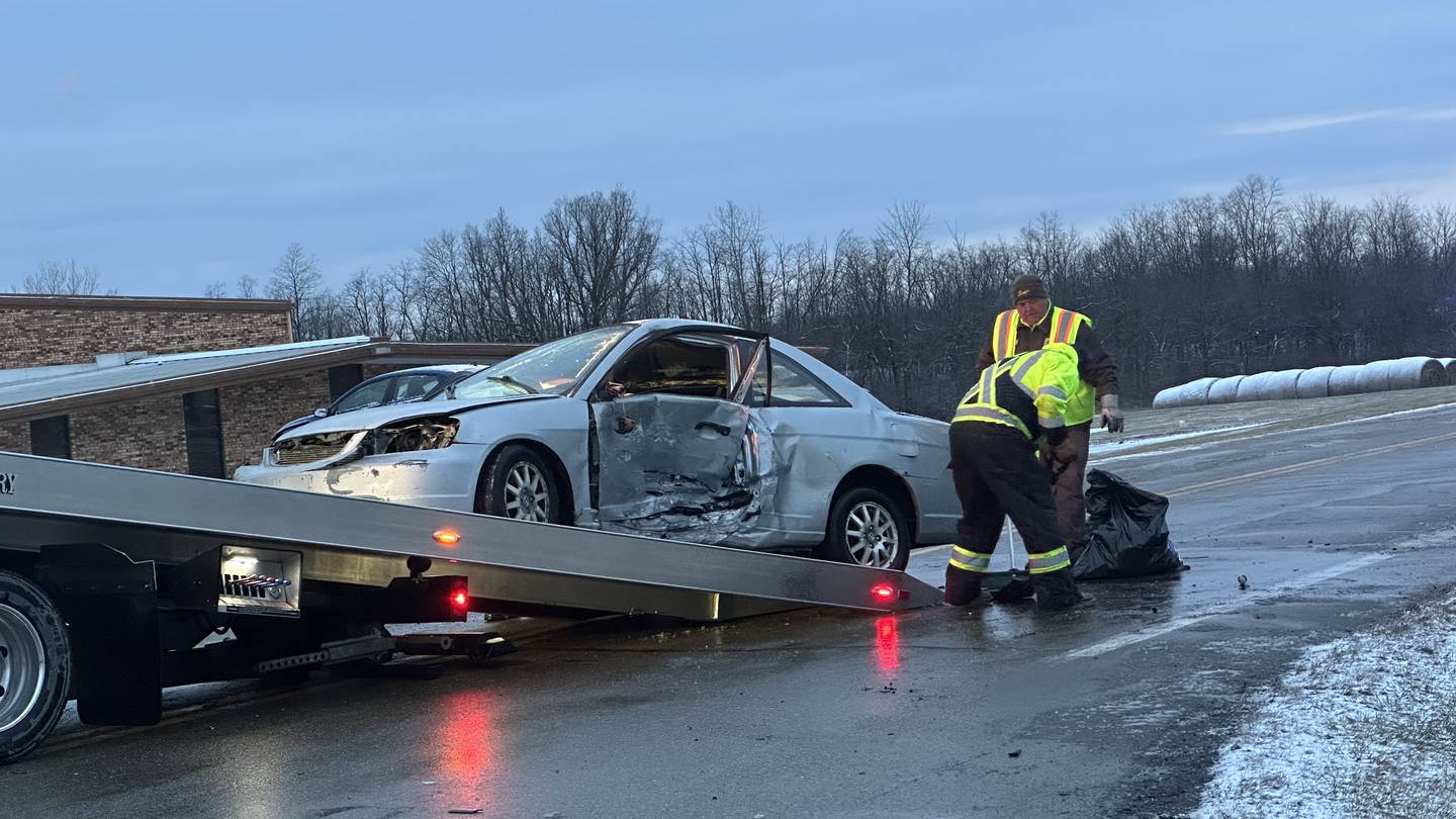 3-vehicle crash in Fairborn sends all drivers to local hospital - WHIO