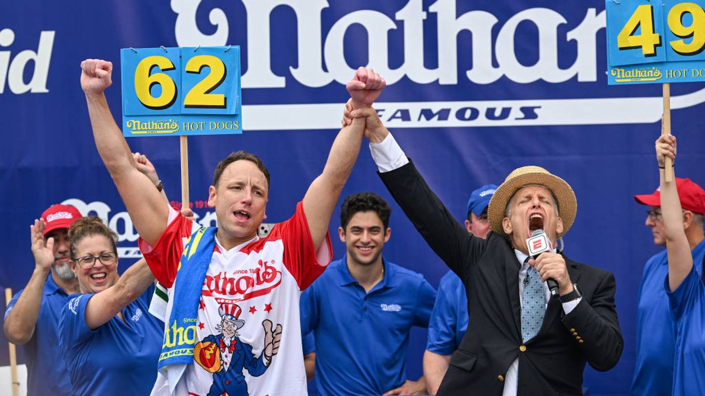 Primanti Bros. offers Joey Chestnut new competition after Nathan’s Hot Dog competition ban