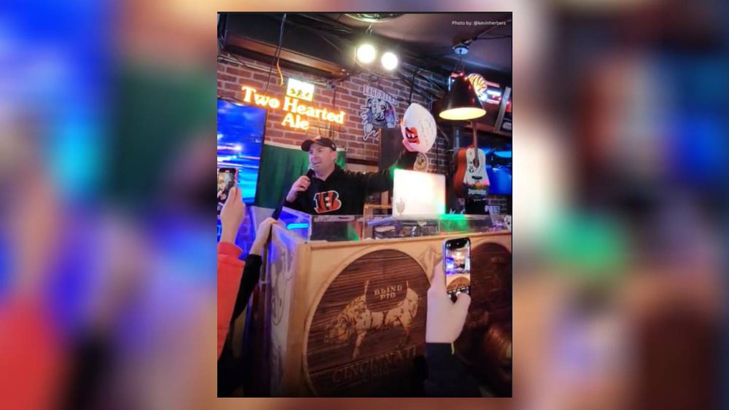 NFL News: Zac Taylor delivers game ball to Bengals fans at a bar