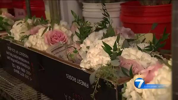 Centerville florist helps brides who say their florist no-showed on their wedding day