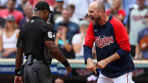 Twins manager Rocco Baldelli erupts on umpires after overturned play in loss to Blue Jays