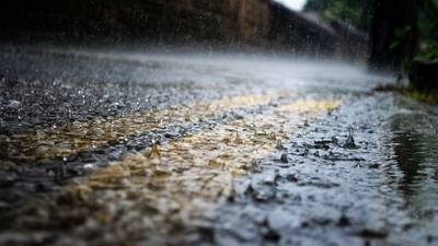 Rounds of rain Thursday, isolated thurderstorm possble 