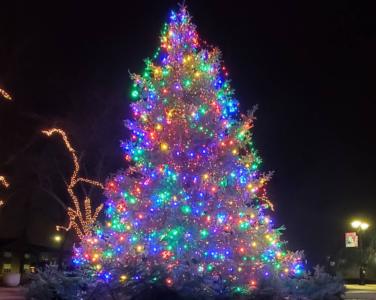 Kettering to kick off holiday season with Mayor’s Tree Lighting event