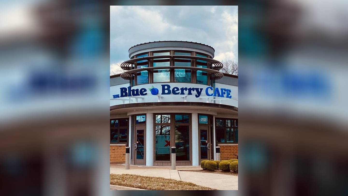 Blue Berry Cafe to host grand opening today at former Golden Nugget site
