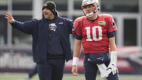 Mac Jones reportedly clashed with QB coach Joe Judge amid Patriots offensive dysfunction