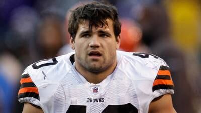 ‘So proud of this man;’ Former Browns RB Peyton Hillis recovering after saving kids from drowning