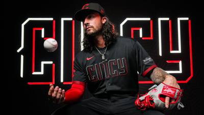 The @Reds debuted their City Connect uniforms tonight. We can