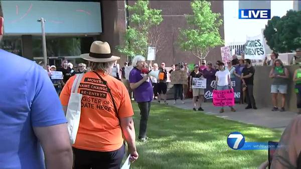 Pro-choice protesters make their voice heard in downtown Dayton after SCOTUS decision