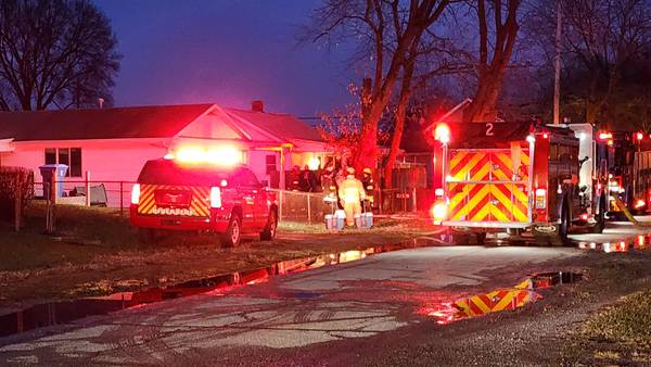 Woman dead after house fire in Riverside 
