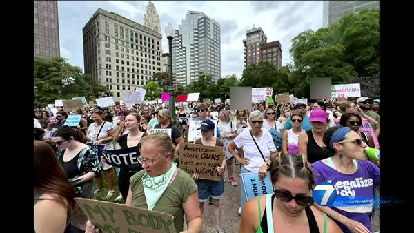 Thousands gather at abortion-rights rally at Ohio Statehouse