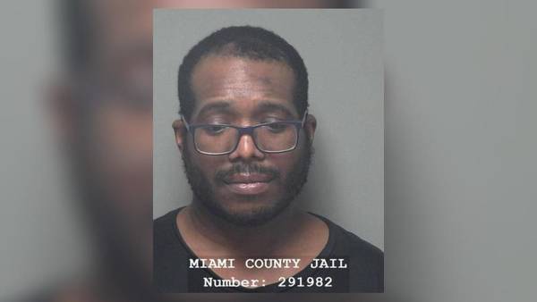 Man facing nearly 30 felony charges in child sex case takes plea agreement