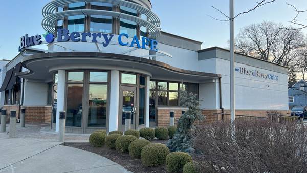 Blue Berry Cafe hosting grand opening today at former Golden Nugget site