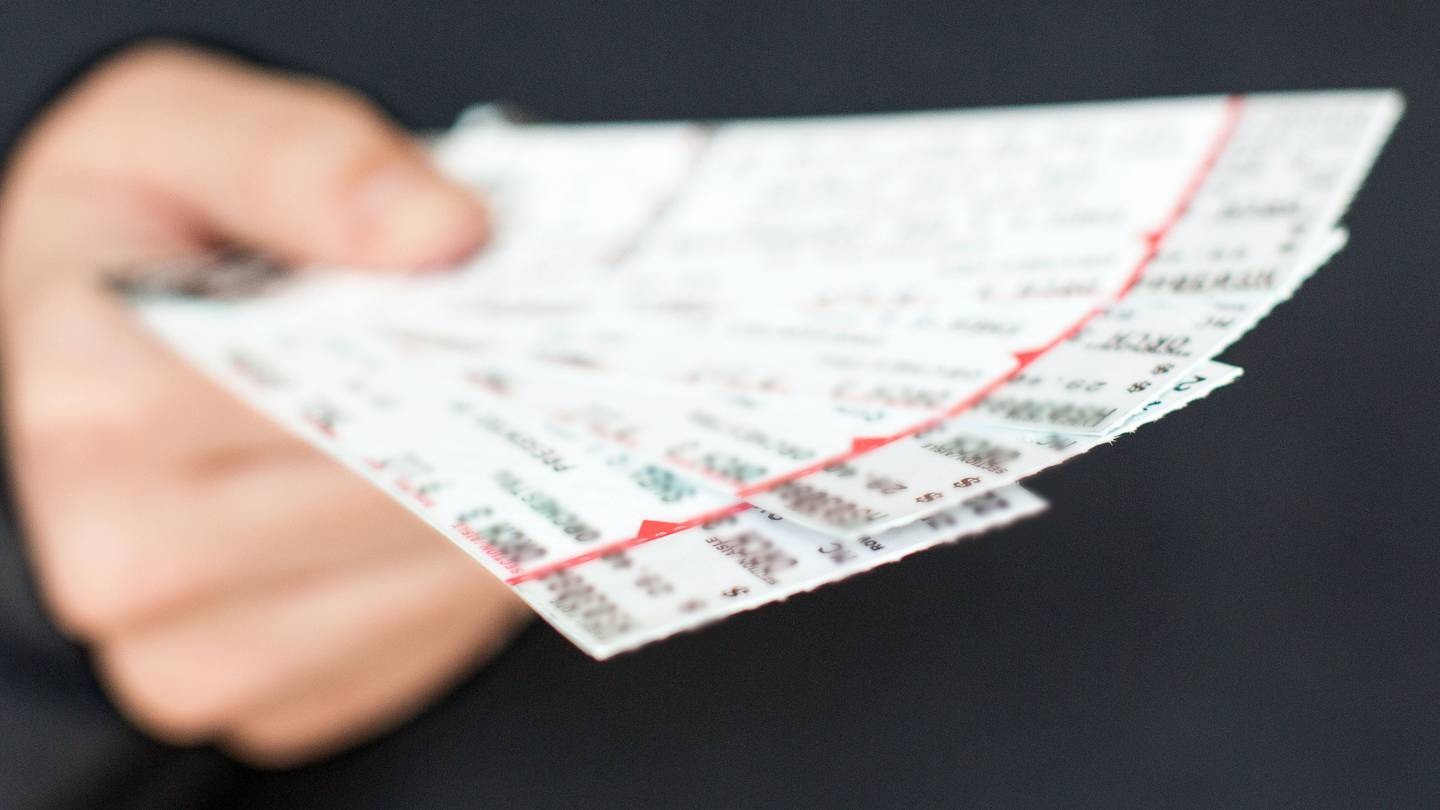 How to avoid exuberant ticket fees for entertainment – WHIO TV 7 and WHIO Radio