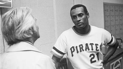 Roberto Clemente Pittsburgh Pirates Hall of Famer 8x10 Photo #170