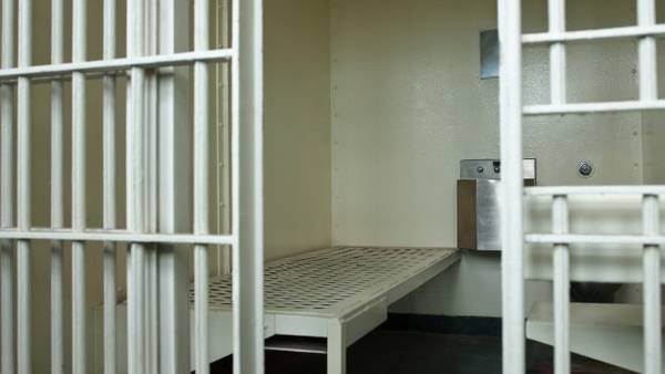 If Roe is overturned, experts fear for incarcerated people and reproductive care