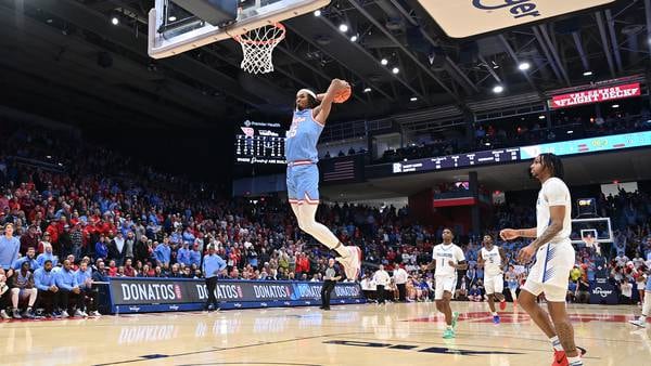 Dayton Flyers climb in AP poll to highest ranking since 2020