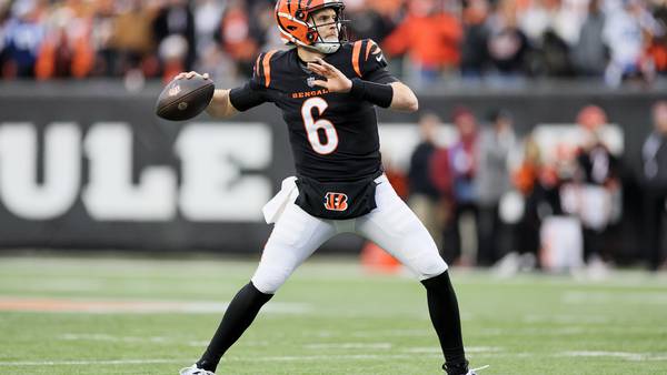 Bengals big 2nd half key to beating Colts, stay alive in playoff race