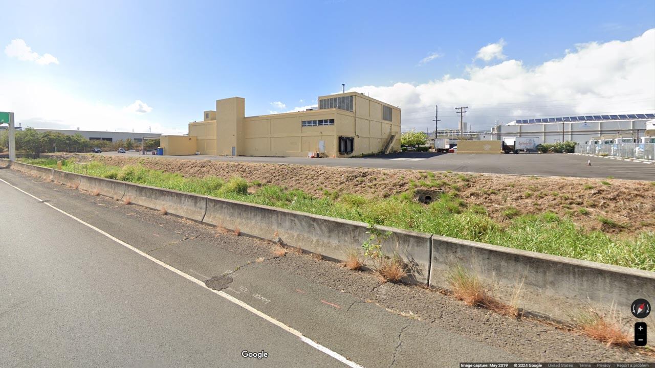 Building near Honolulu National Airport.