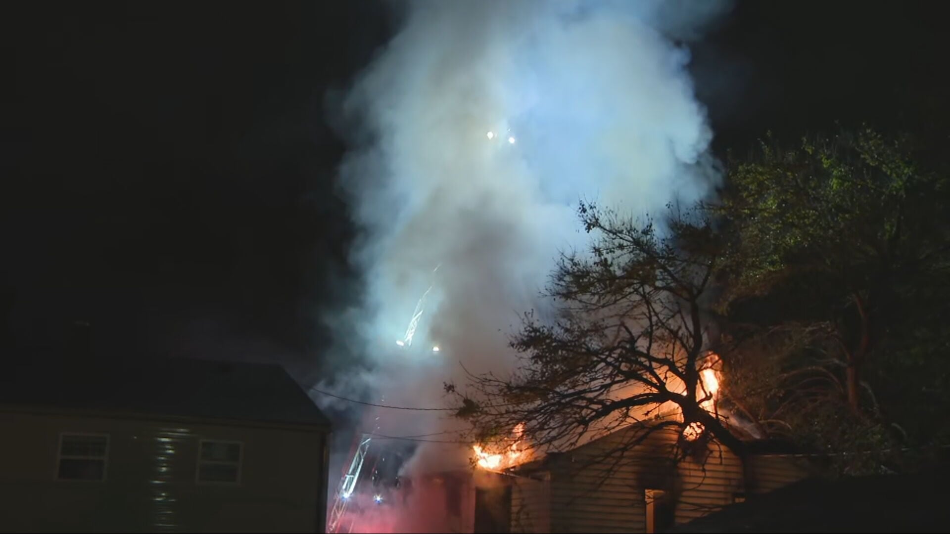 Crews battle fire in Dayton neighborhood