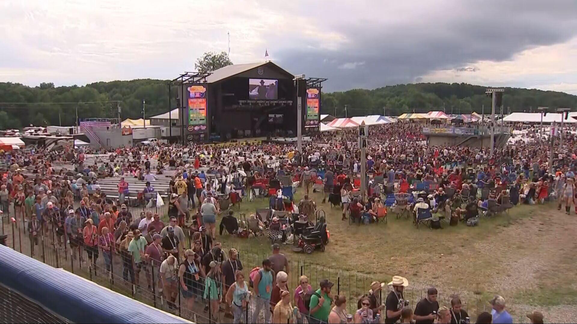 Midwest Country Concert kicks off tonight - WHIO TV 7 and WHIO Radio