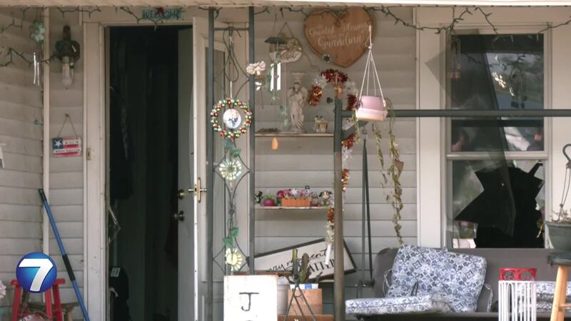 ‘He’s breaking in my door;’ Man taken into custody after reportedly breaking into Miamisburg home