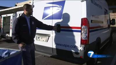 Local mailman says he feels like ‘Santa’s helper’ while out work during the holidays