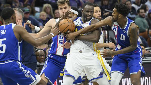 Draymond Green makes presence known in return from suspension, but Kings earn knockout-round berth