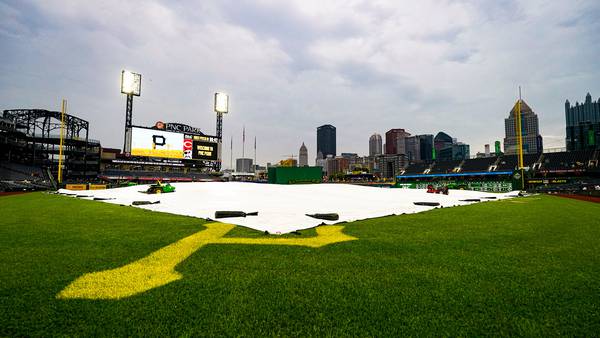 Reds, Pirates rained out Saturday; Will play split doubleheader Sunday