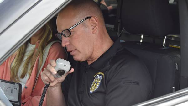 WATCH: Emotional final dispatch call by wife, a former dispatcher, to retiring officer 