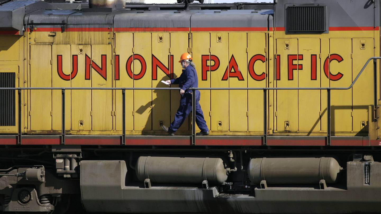 Regulators pleased Union Pacific is using fewer temporary shipping limits
